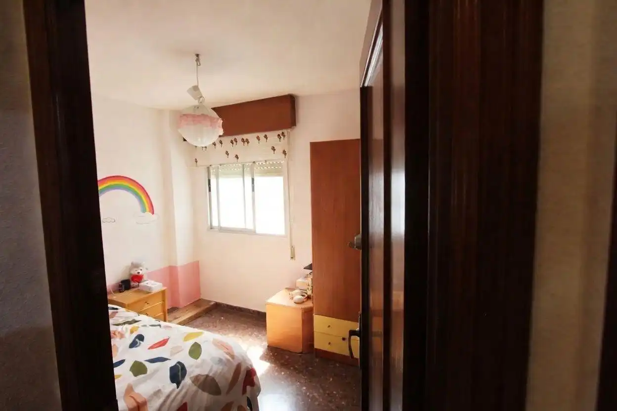 Habitación de Piso en venta en Paterna con Terraza y Balcón