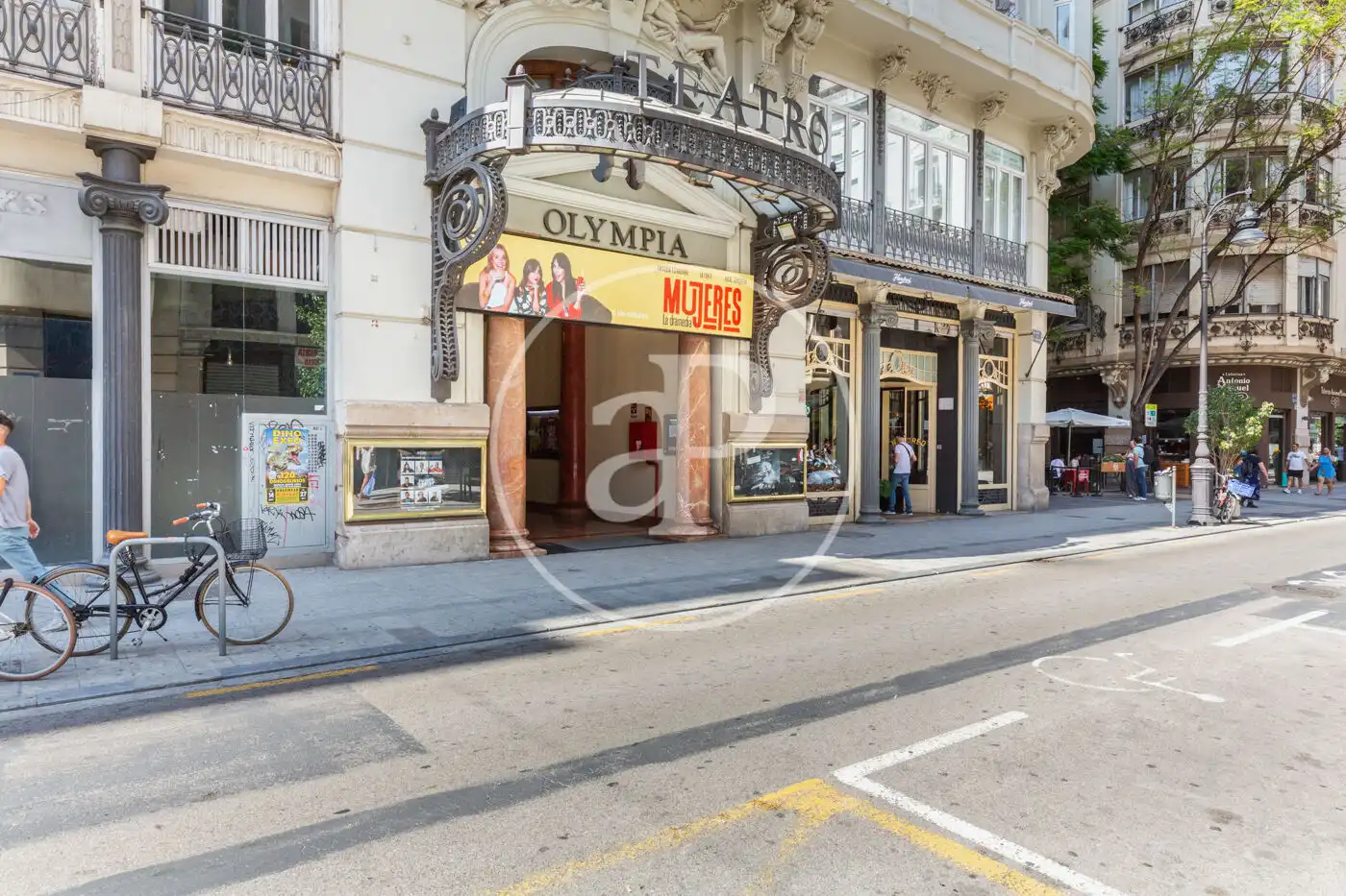 Exterior view of Flat for rent in Valencia  with Air Conditioner, Heating and Furnished