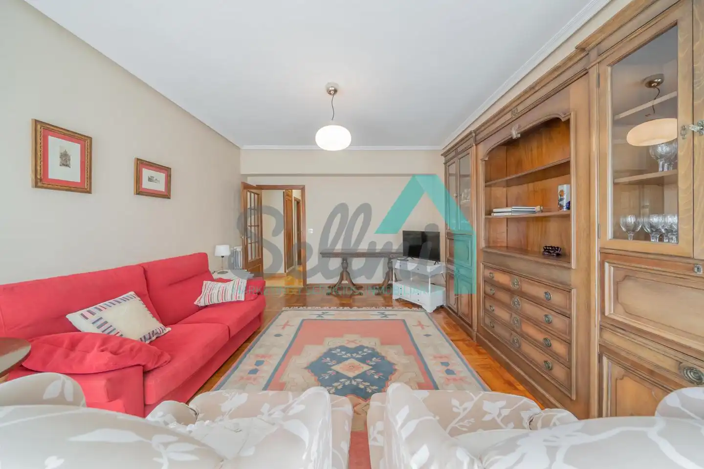 Living room of Flat for rent in Oviedo   with Heating, Parquet flooring and Terrace