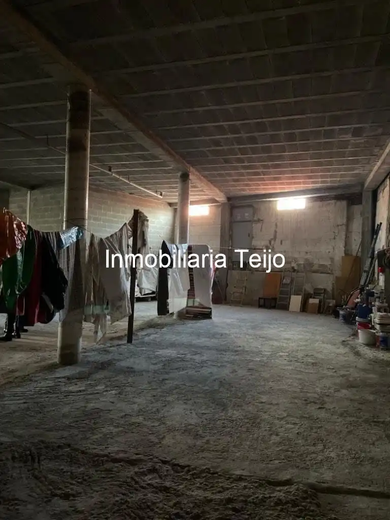 Local comercial en venta en A Malata - Catabois - Ciudad Jardín, imagen 2