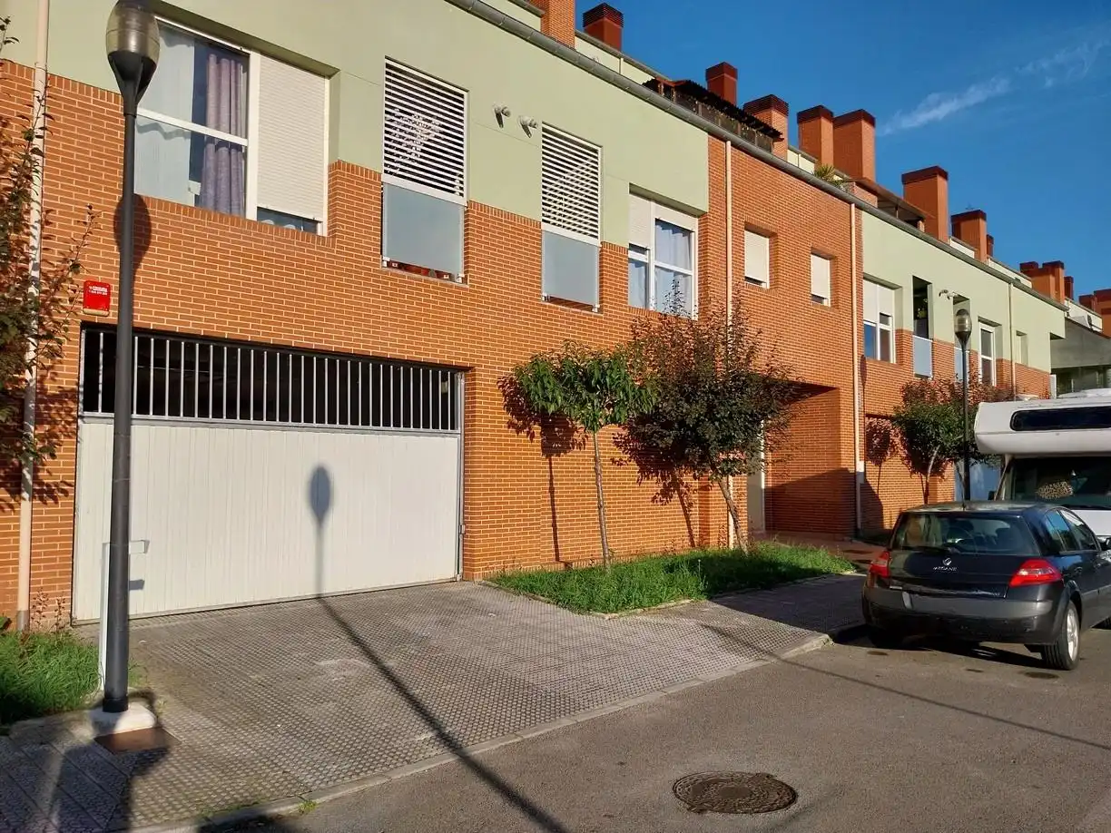 Vista exterior de Trastero en venta en Piélagos