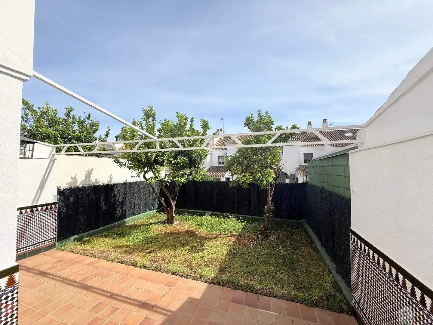 Jardín de Casa o chalet en venta en Tomares con Aire acondicionado, Terraza y Piscina comunitaria
