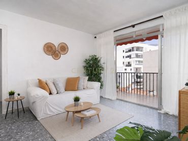 Pis amb balcó en venda a Calle Alonso de Bazán, 3, Marbella, Spain 3