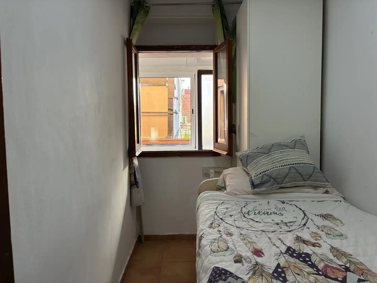 Habitación de Casa adosada en venta en Sant Feliu de Guíxols con Calefacción, Trastero y Balcón