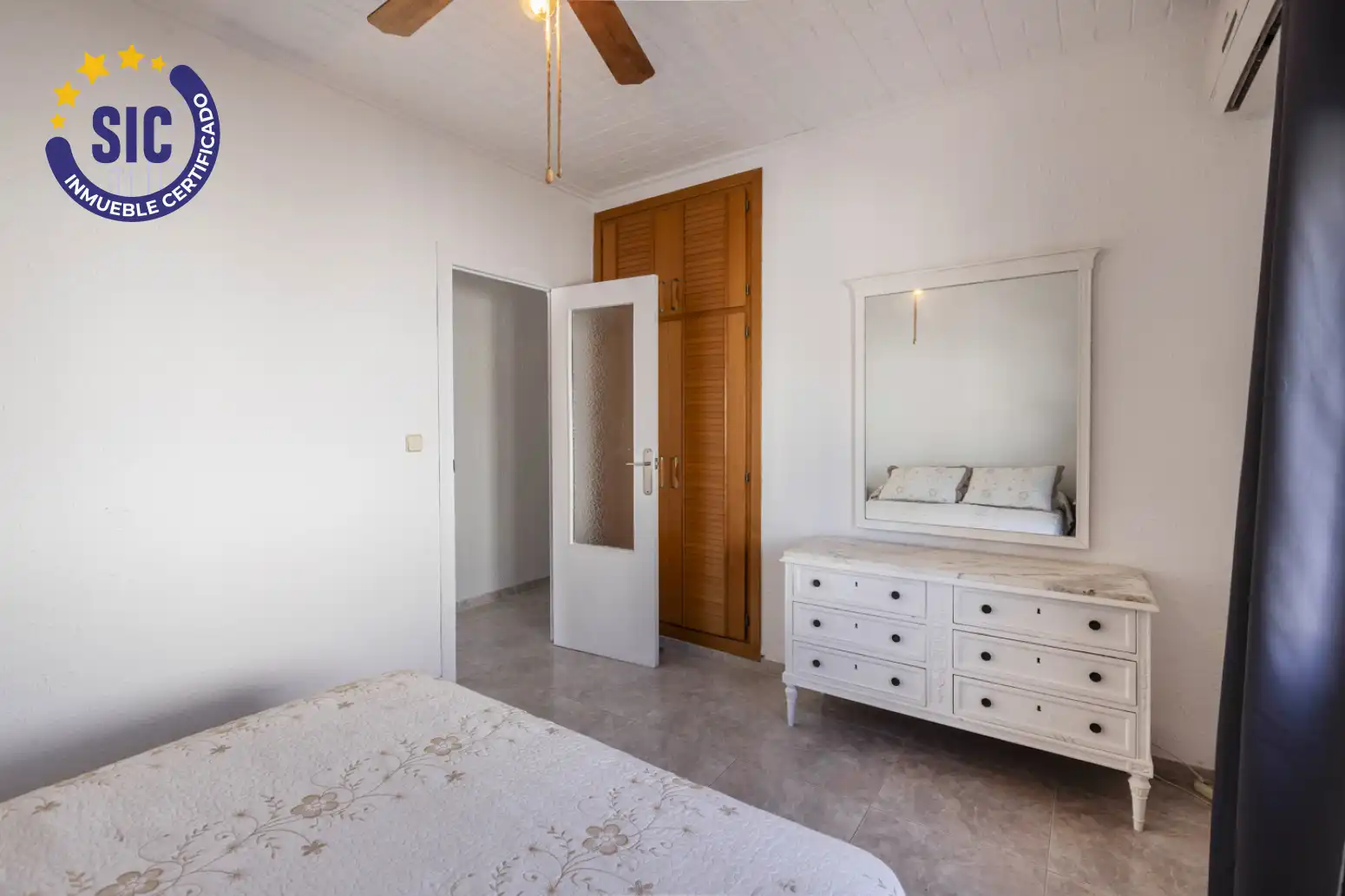 Bedroom of Houses for sale in L'Eliana  with Air Conditioner, Heating and Private garden