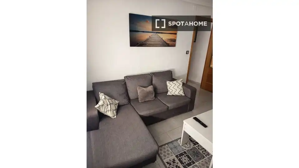 Sala de estar de Apartamento para compartir en Alicante / Alacant con Aire acondicionado, Terraza y Amueblado