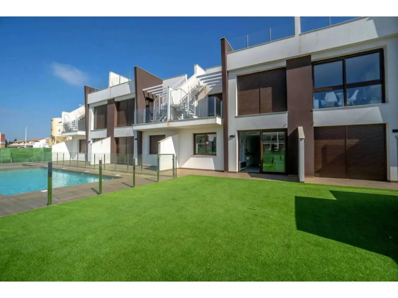 Vista exterior de Casa o xalet en venda en Murcia amb Jardí privat