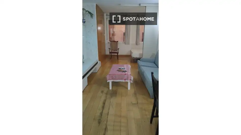 Flat for rent in Numancia