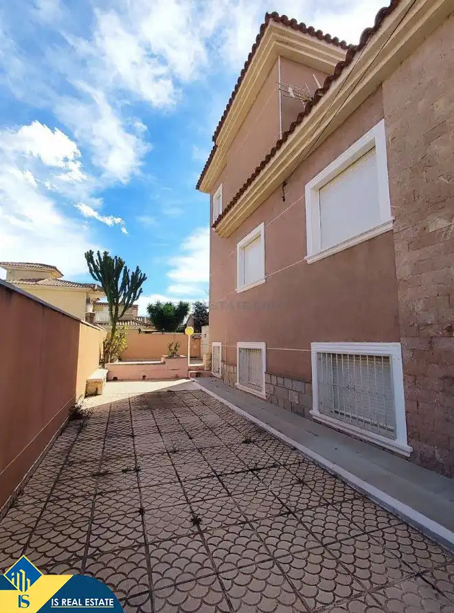 Chalet con piscina en venta en Los Balcones - Los Altos, imagen 42