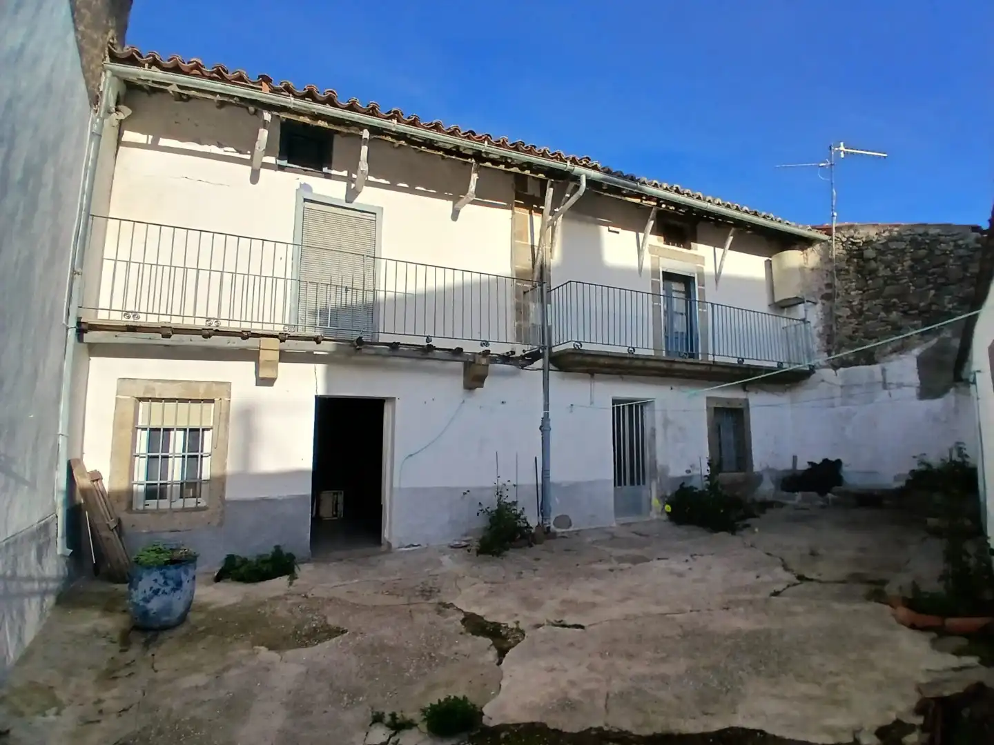 Außenansicht von Wohnung zum Verkauf in Valdelacasa