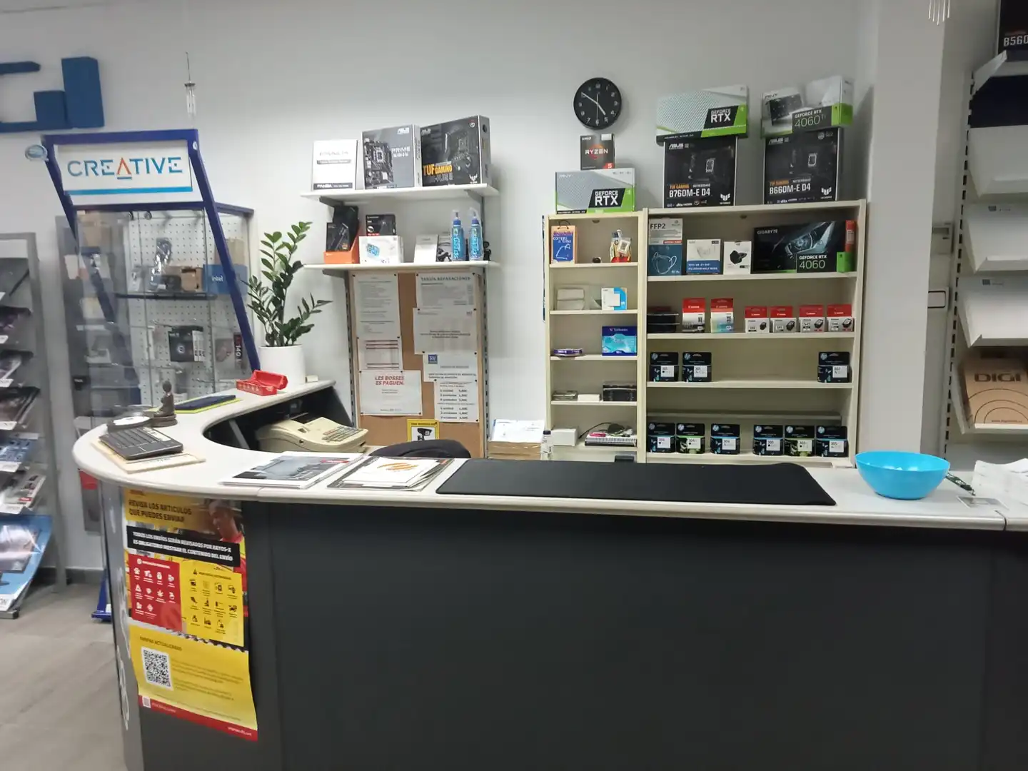 Commercial properties for sale in Carrer del Doctor Ferran, 17, La Gavarra