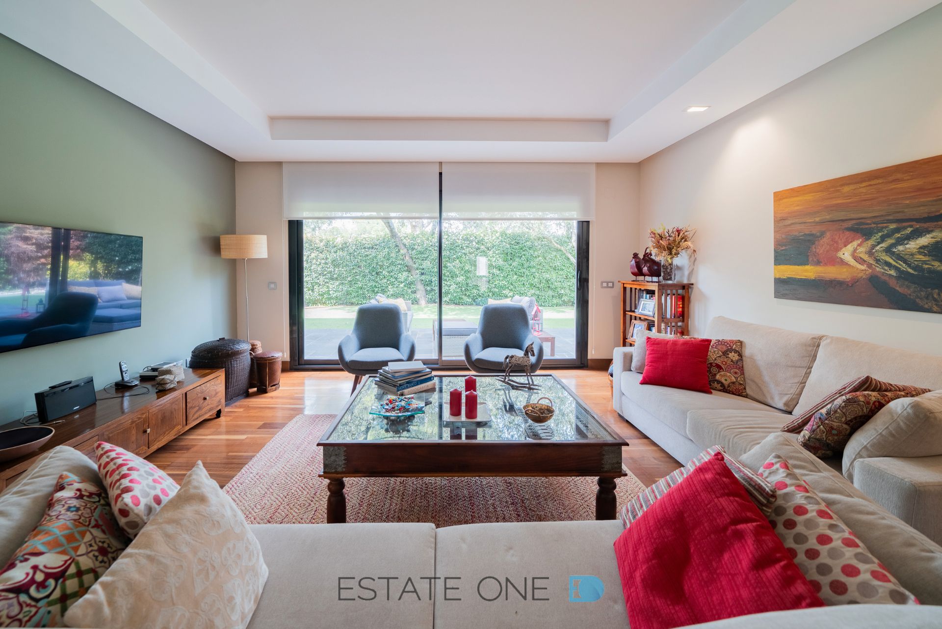 Living room of Single-family semi-detached for sale in Boadilla del Monte  with Air Conditioner, Heating and Private garden