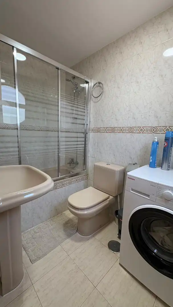 Bathroom of Flat for sale in Guardamar del Segura  with Air Conditioner, Heating and Furnished