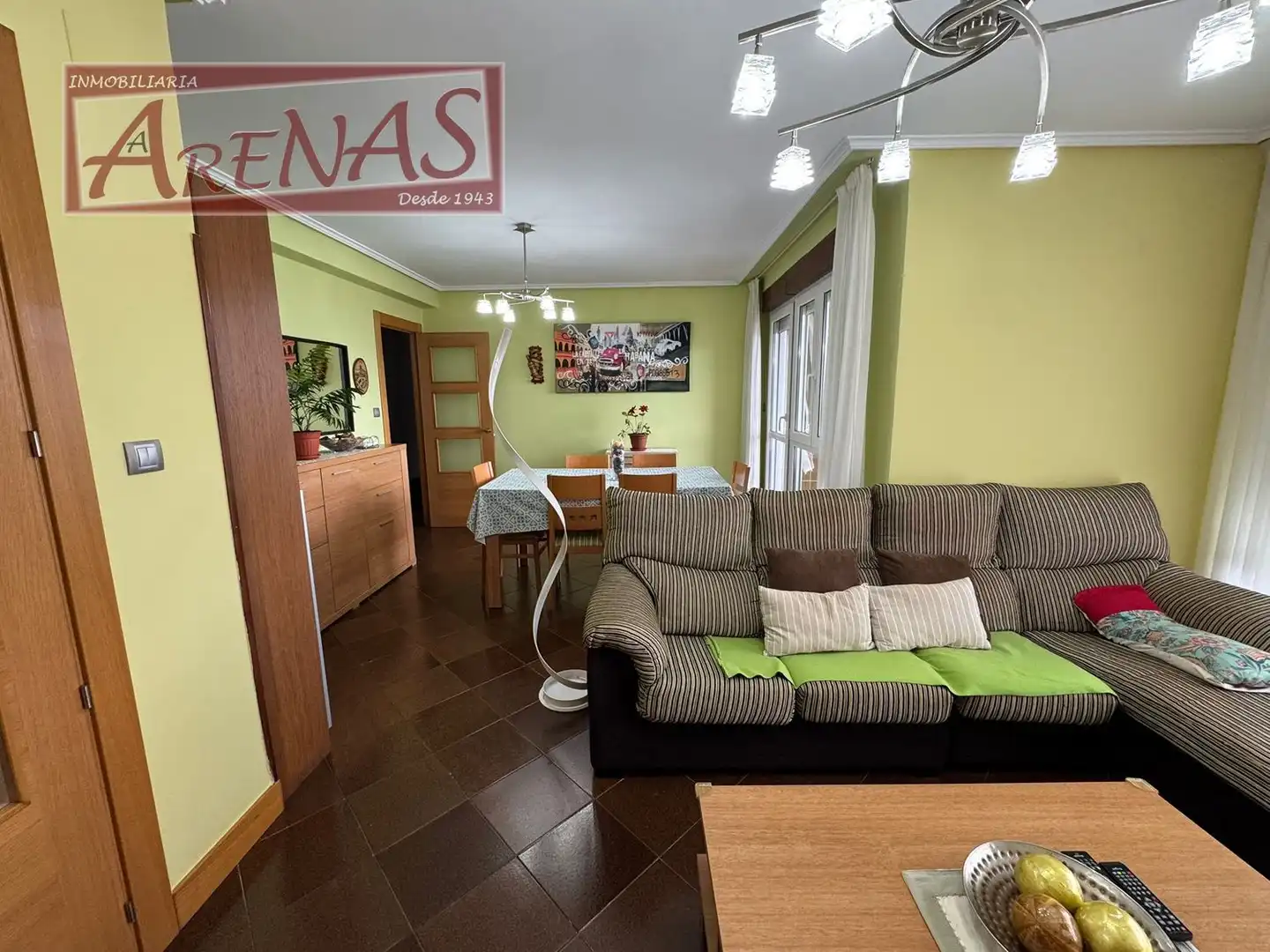 Sala de estar de Piso en venta en Laredo con Calefacción, Jardín privado y Parquet