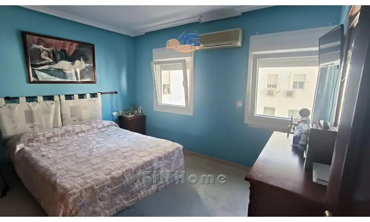 Schlafzimmer von Wohnung zum Verkauf in Sevilla mit Klimaanlage, Heizung und Privatgarten