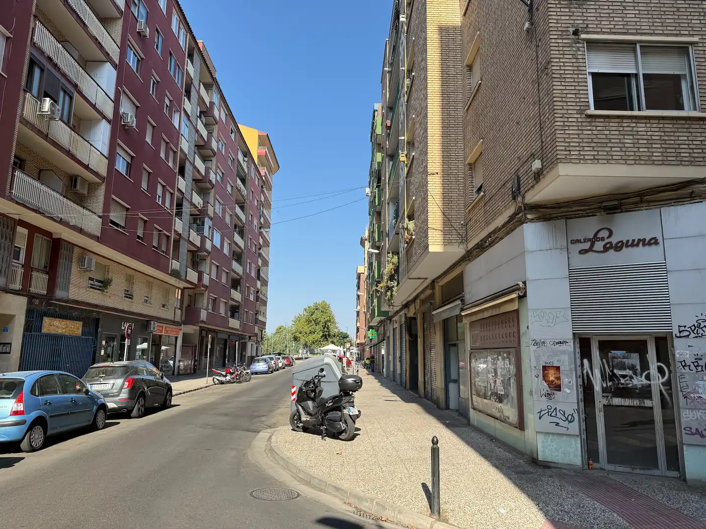 Außenansicht von Geschaftsraum zum Verkauf in Zaragoza