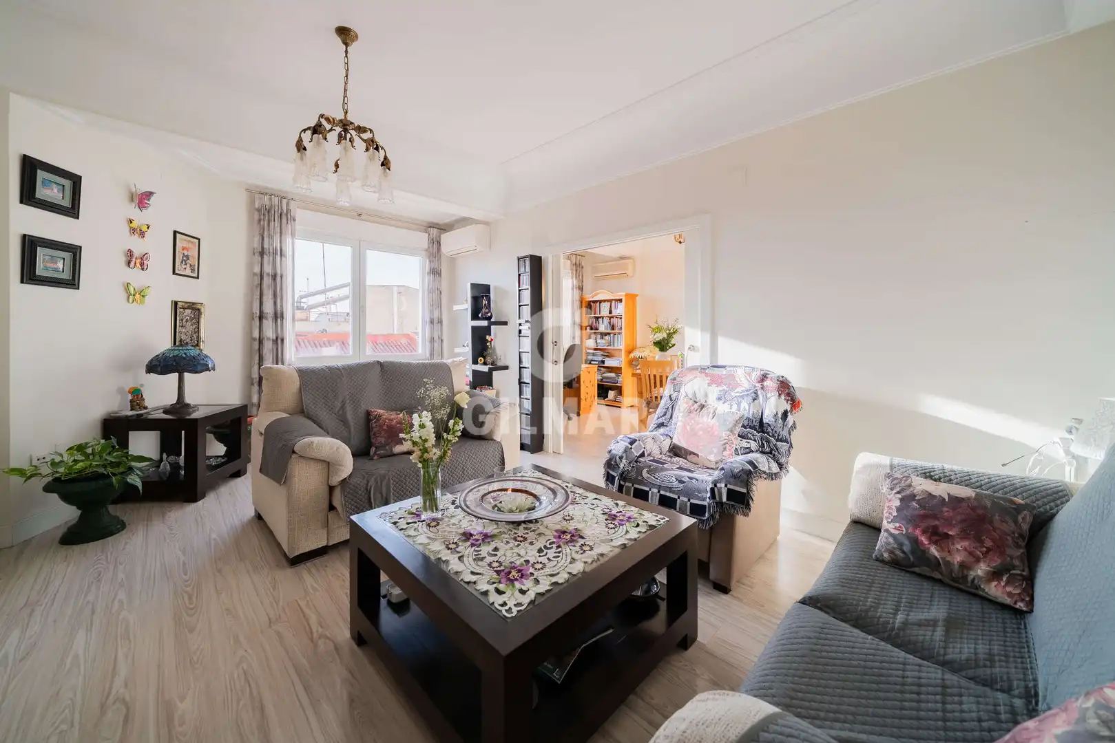 Living room of Flat for sale in  Madrid Capital  with Heating