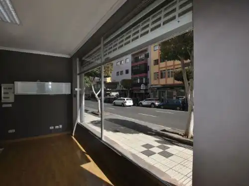 Vista exterior de Local en venta en Las Palmas de Gran Canaria