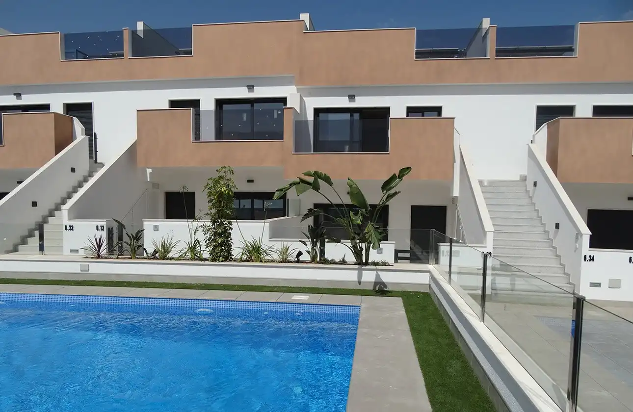 Piscina de Apartamento en venta en Pilar de la Horadada con Aire acondicionado, Calefacción y Terraza