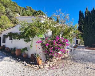 Vista exterior de Finca rústica en venda en Cómpeta amb Aire condicionat, Terrassa i Piscina