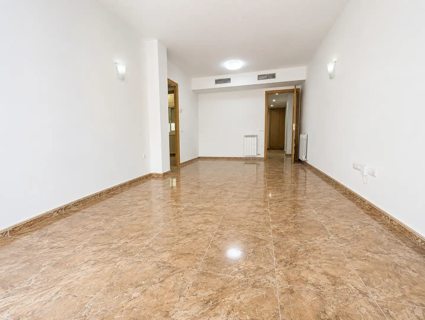 Piso de alquiler en Reus con Aire acondicionado, Calefacción y Horno