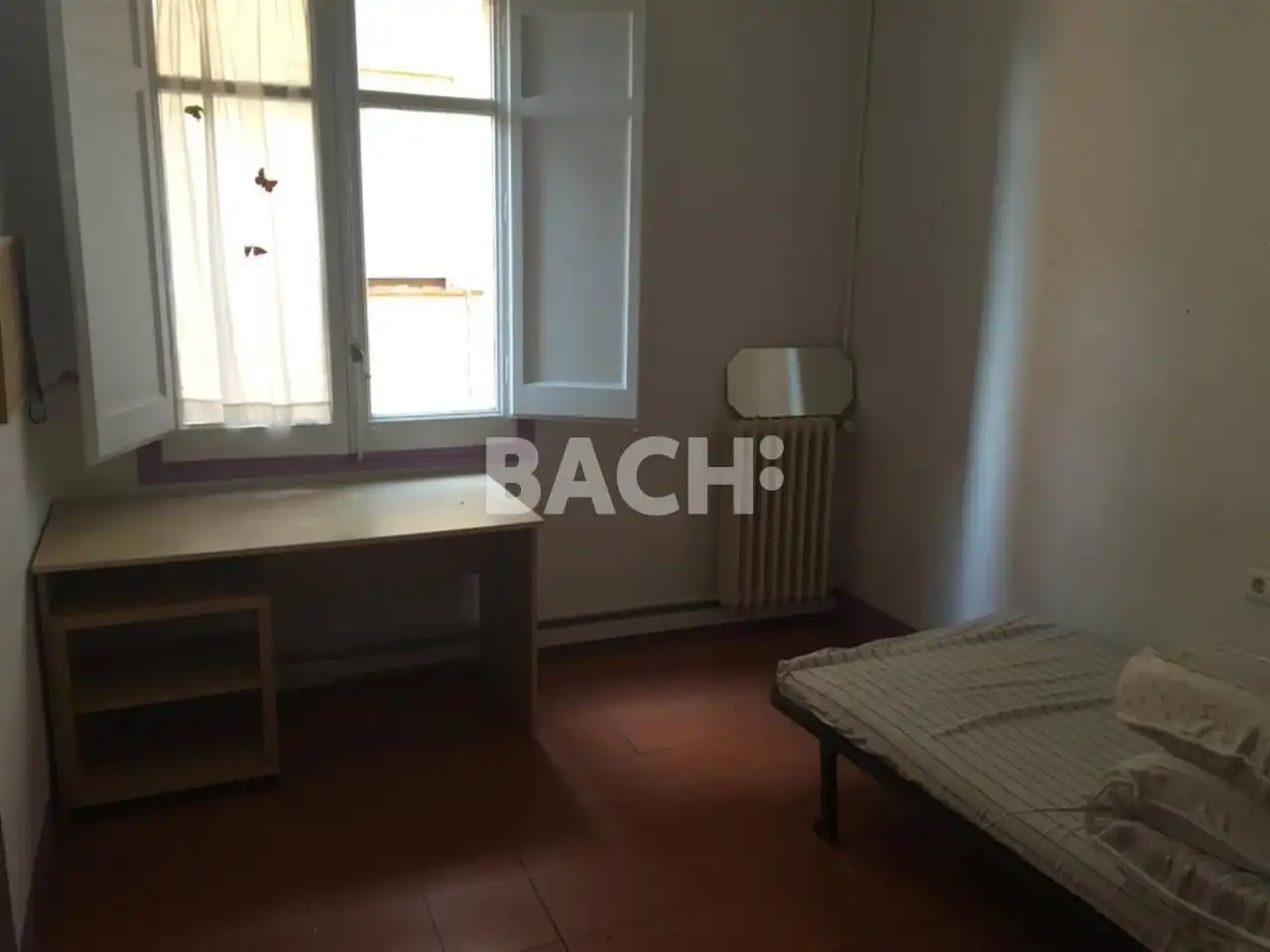 Schlafzimmer von Wohnung zum Verkauf in Vic mit Heizung und Möbliert