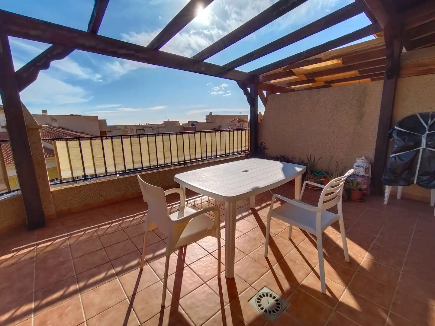 Terrasse von Dachboden zum Verkauf in Torrenueva Costa mit Terrasse, Möbliert und Waschmaschine