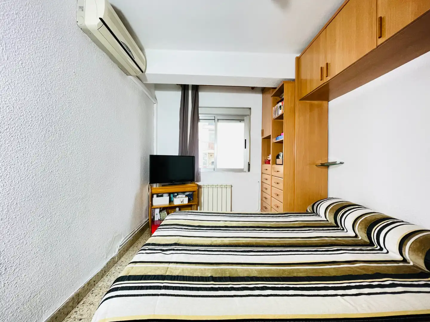 Habitación de Piso en venta en Zaragoza con Aire acondicionado, Calefacción y Terraza