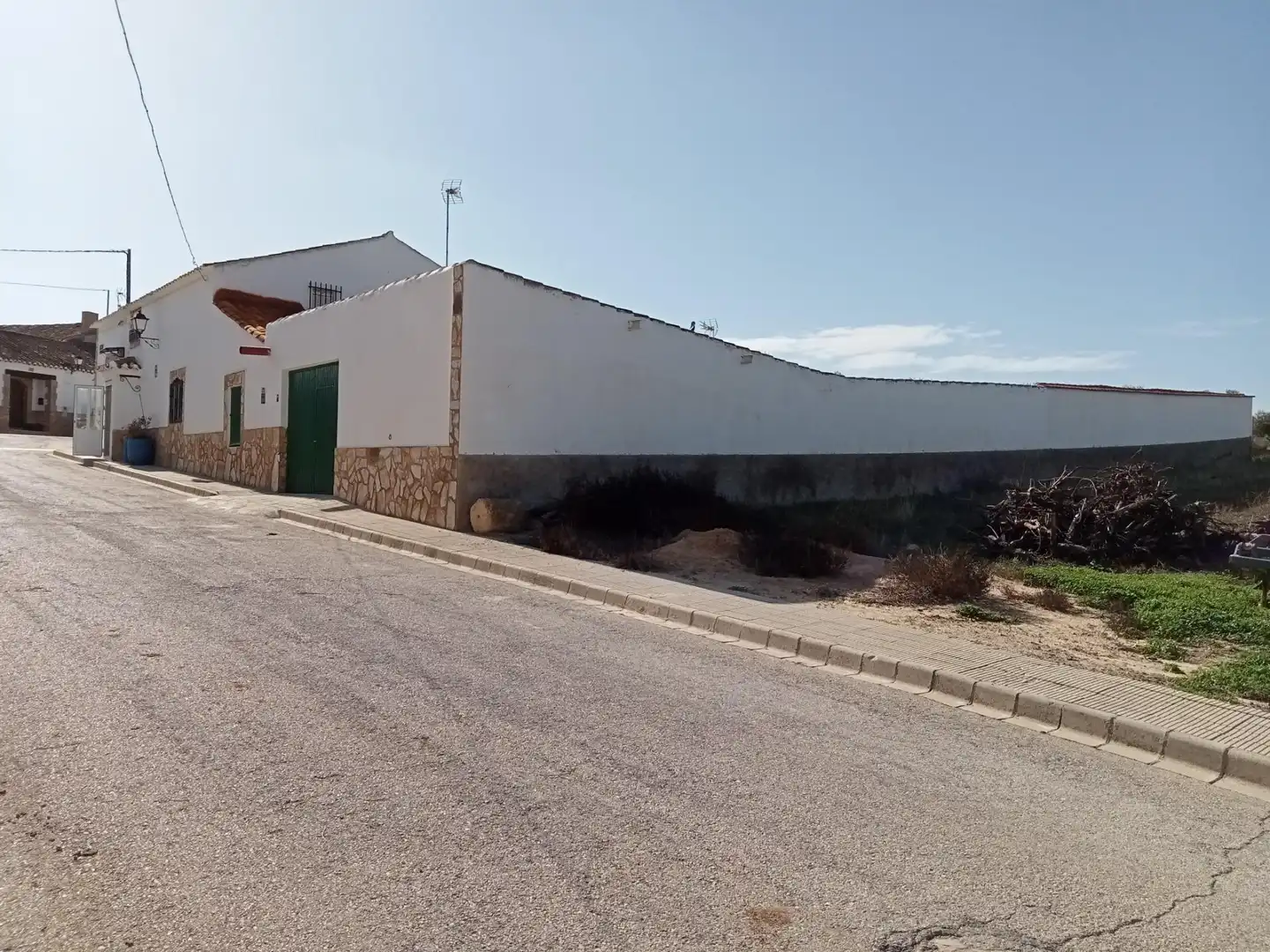 Vista exterior de Casa o xalet en venda en Lezuza