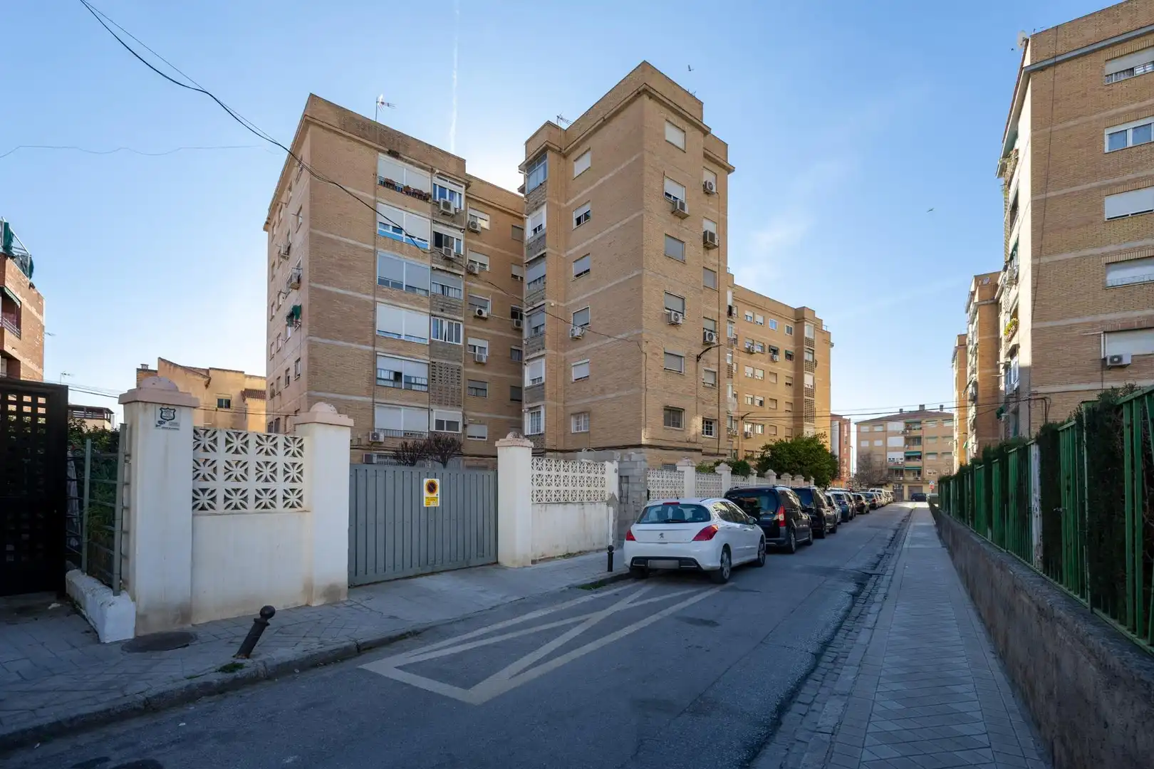 Vista exterior de Planta baja en venta en Granada