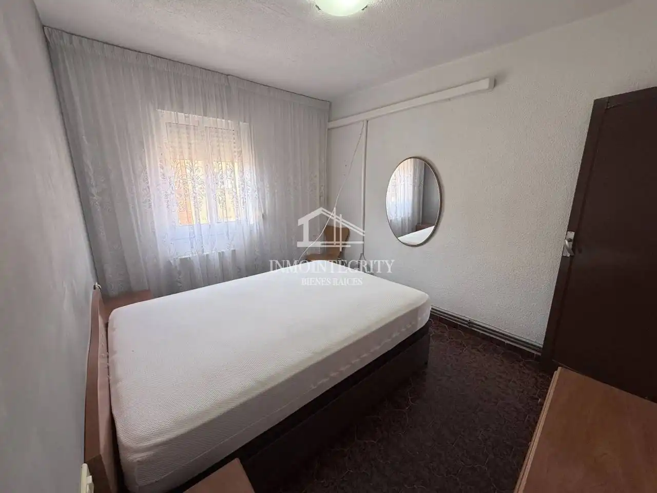 Habitación de Piso en venta en Castellón de la Plana / Castelló de la Plana con Aire acondicionado, Calefacción y Amueblado
