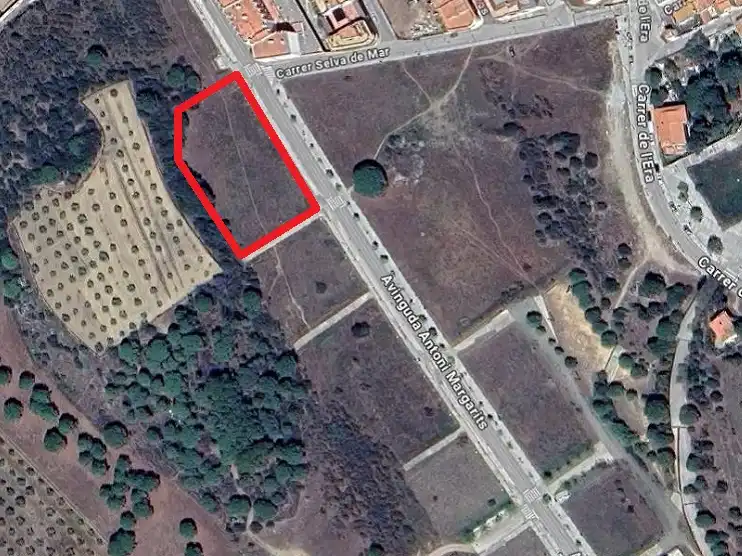Residential land for sale in Avinguda Antoni Margarits 2
