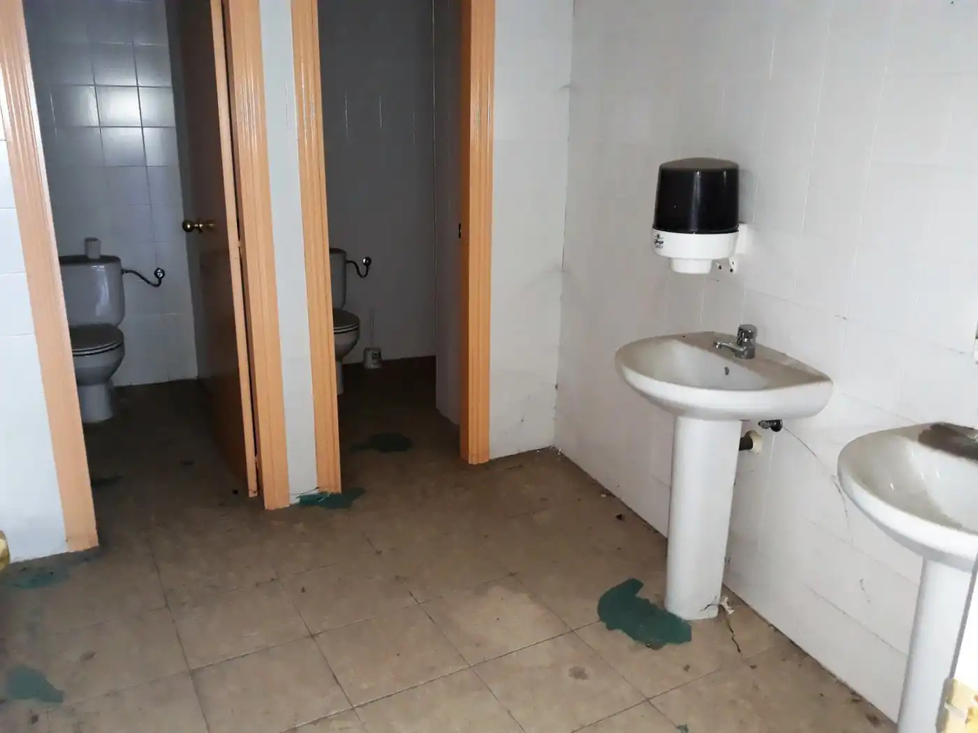 Bany de Local de lloguer en Huesca
