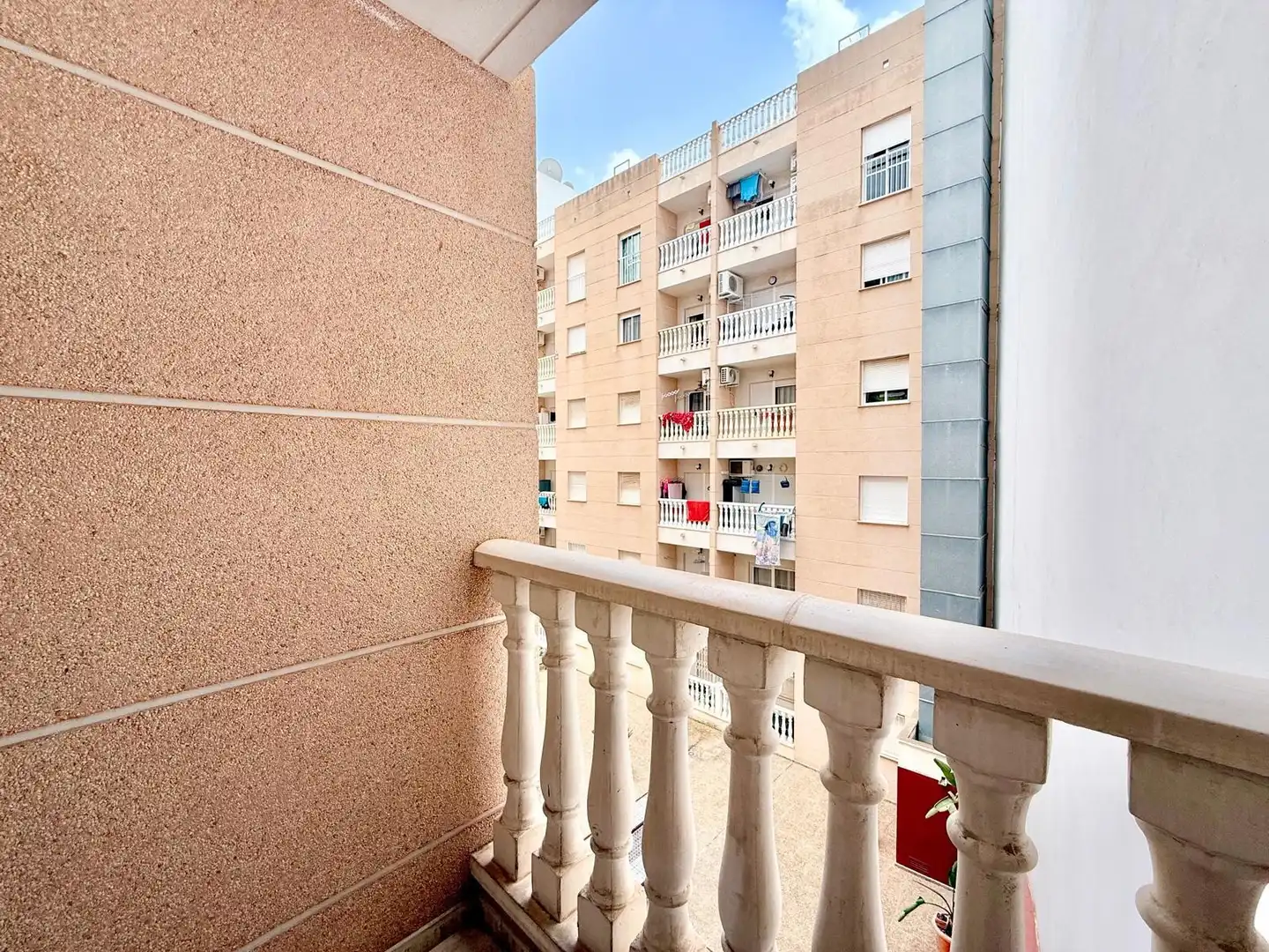Terrasse von Wohnungen zur Miete in Torrevieja mit Heizung, Terrasse und Schwimmbad