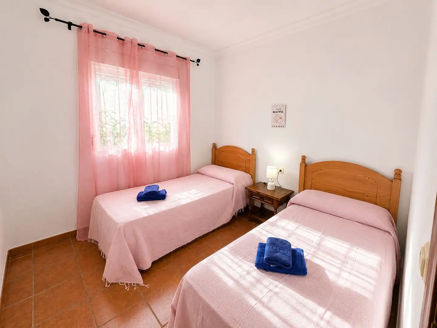 Schlafzimmer von Einfamilien-Reihenhaus zur Miete in Conil de la Frontera mit Klimaanlage, Privatgarten und Schwimmbad