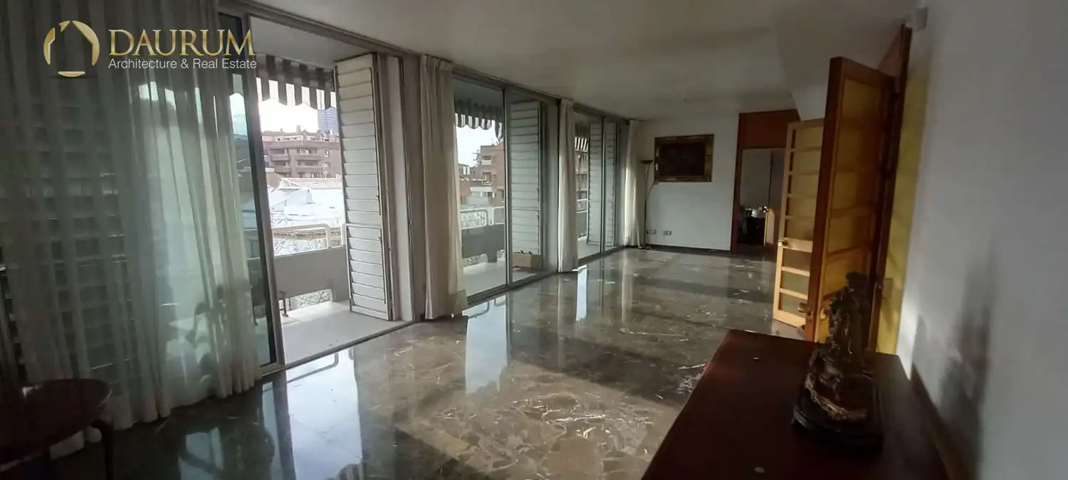 Flat with lift for sale in MARQUÉS DE PARADAS, imagen 2