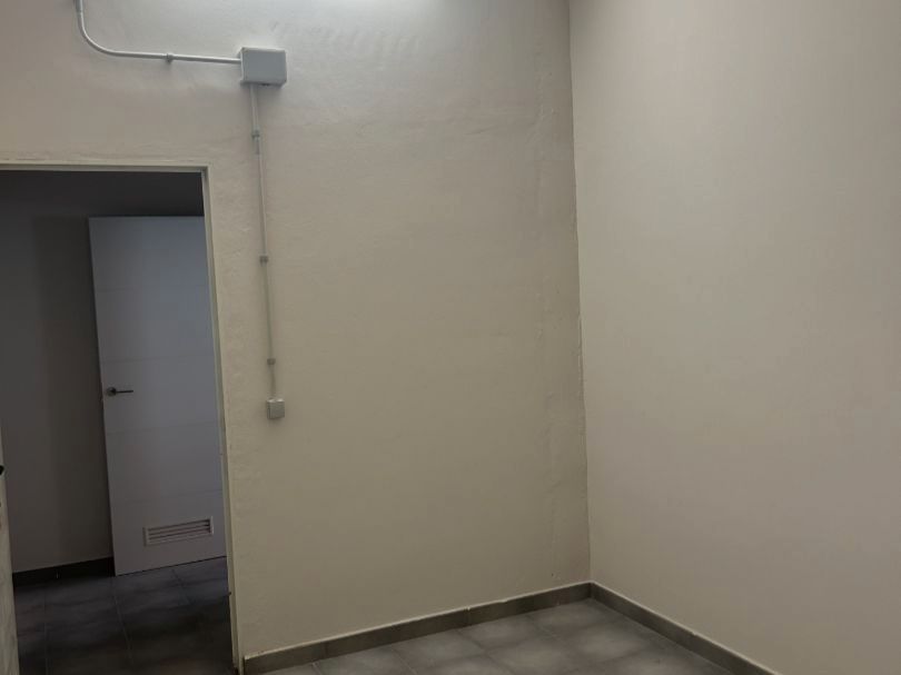 Box room to rent in Segovia Capital