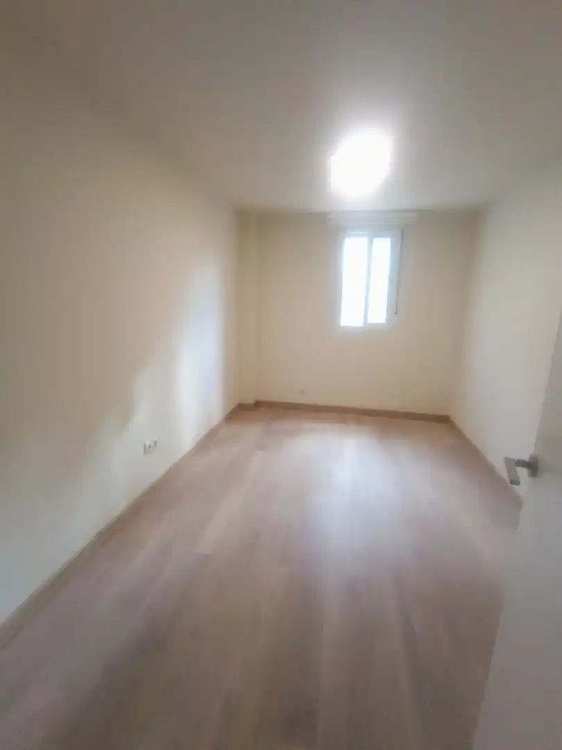 Bedroom of Flat for sale in Madrid