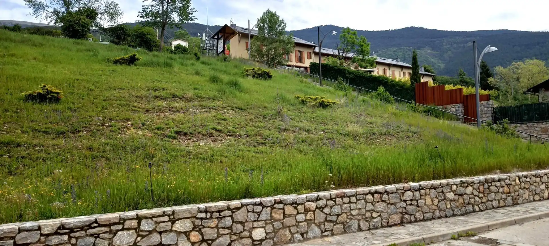 Residencial en venta en Joan Maragall, Planoles