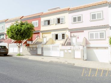 Maison mitoyenne à vendre à Calle ADEJE 133