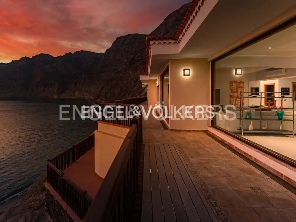 Houses for sale in Acantilados de Los Gigantes