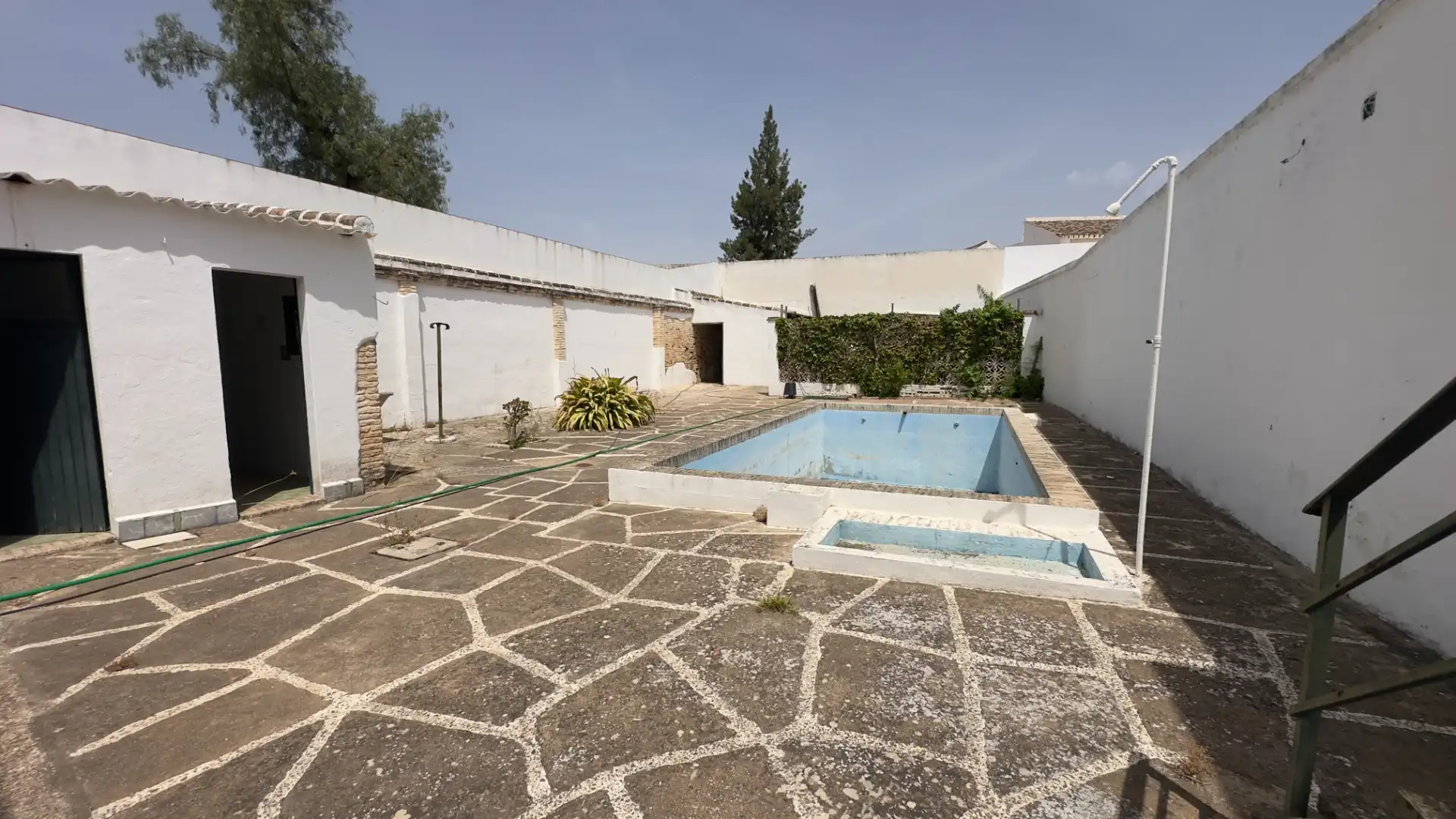 Piscina de Casa o xalet en venda en Umbrete amb Terrassa, Traster i Piscina