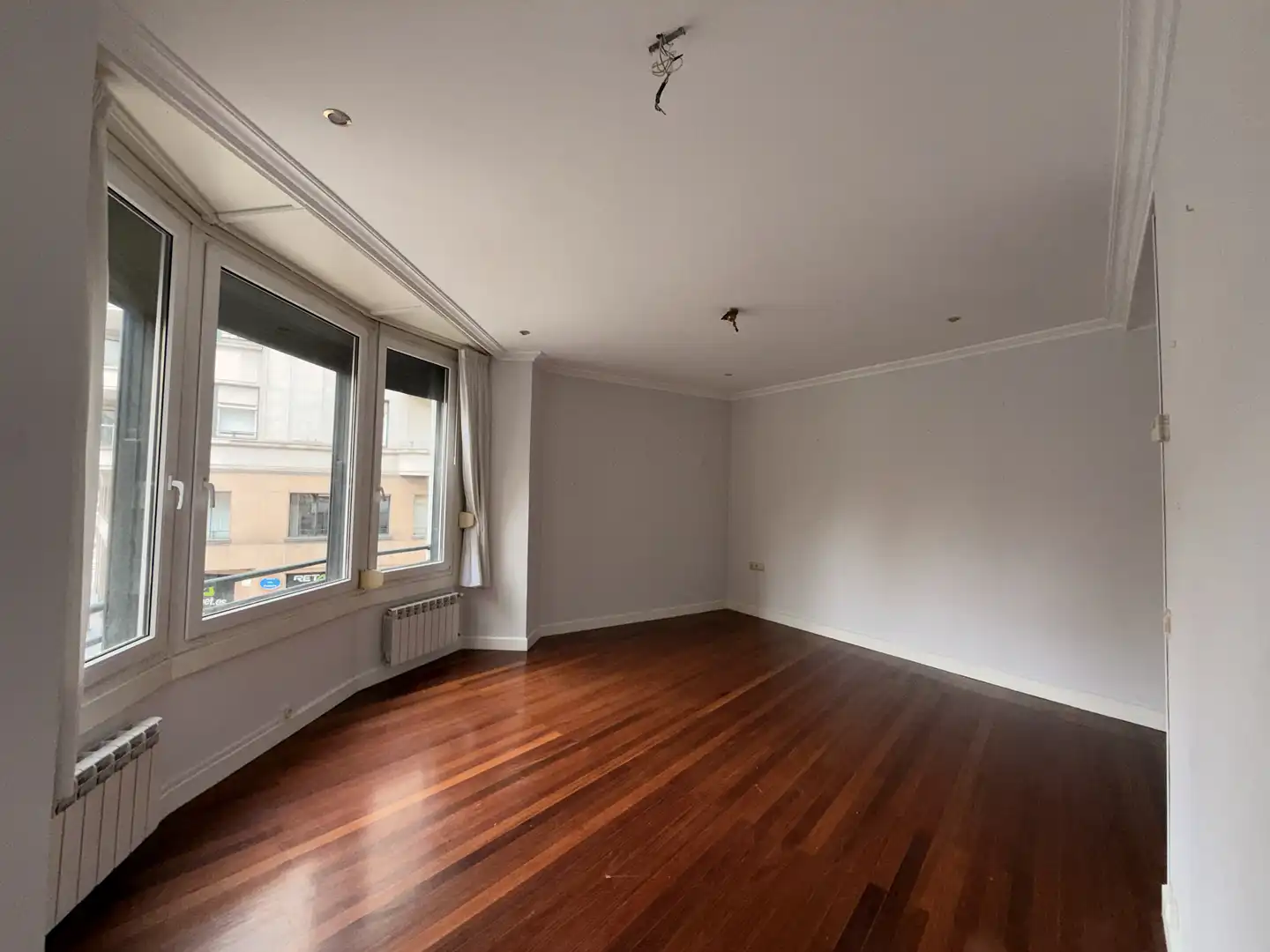 Living room of Flat for sale in Bilbao   with Balcony
