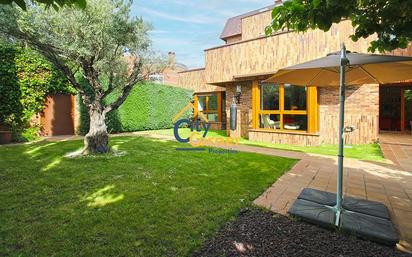 Jardí de Pis en venda en  Madrid Capital amb Terrassa i Piscina