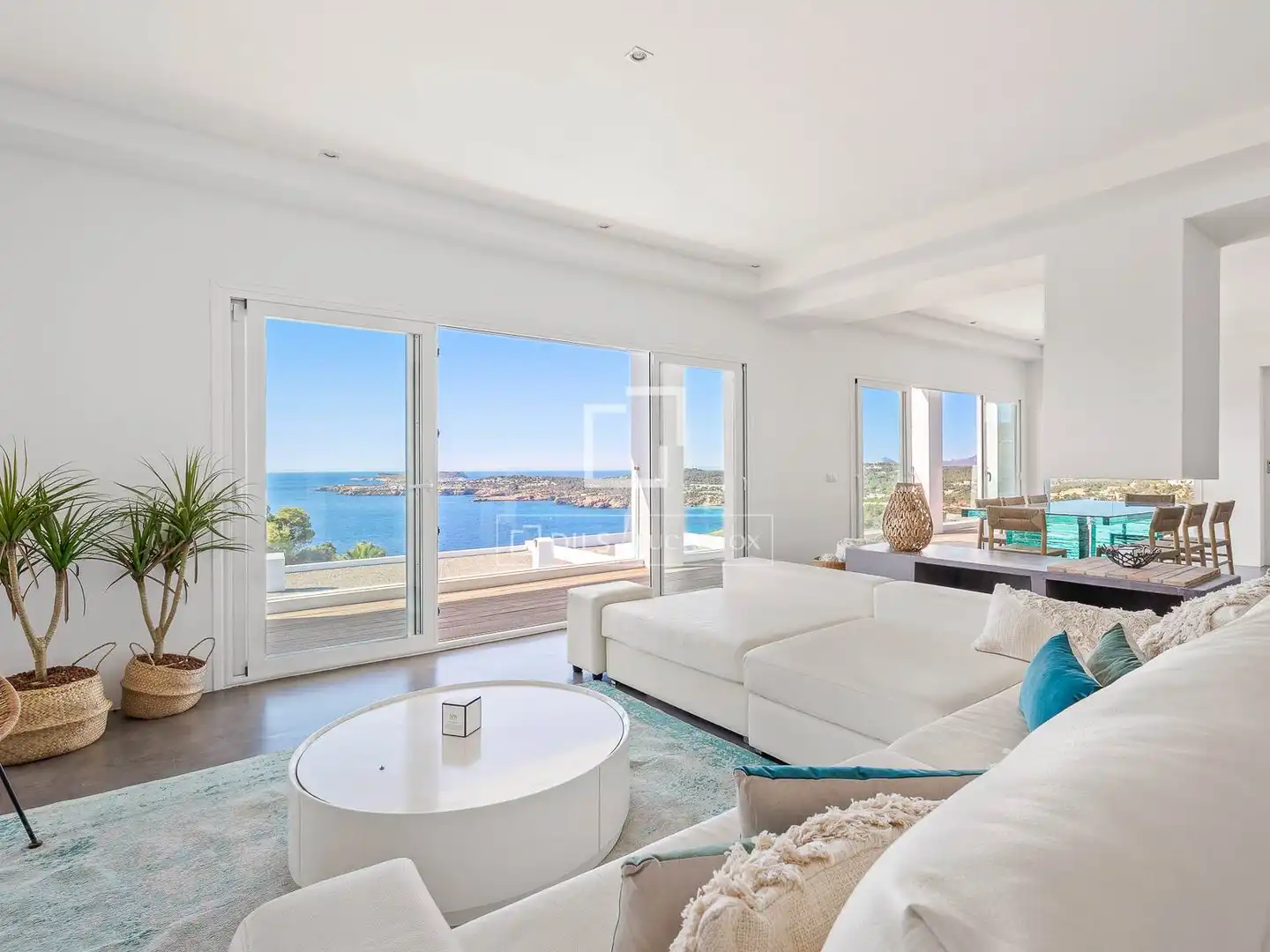Villa con terrazza in vendita a Cala Vedella-Cala Tarida