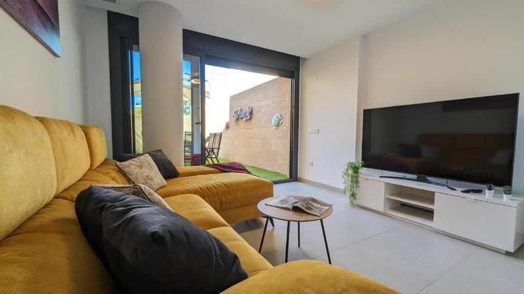 Living room of Apartment to rent in Villajoyosa / La Vila Joiosa  with Air Conditioner, Private garden and Terrace