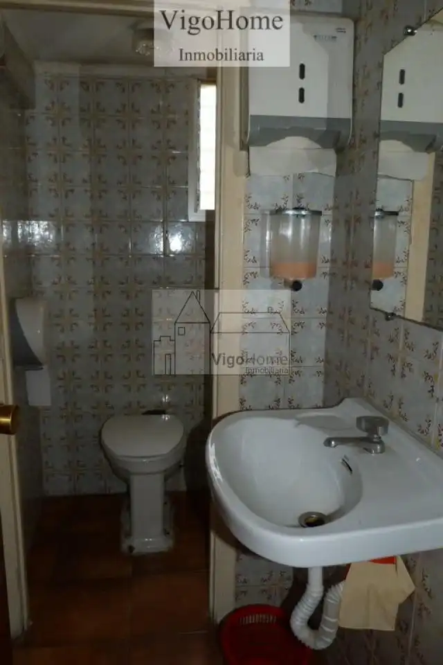 Badezimmer von Geschaftsraum zur Miete in Vigo 