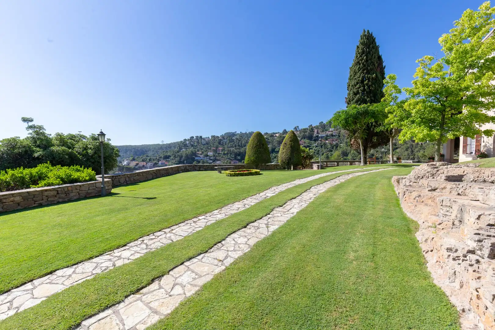 Jardí de Finca rústica en venda en Corbera de Llobregat amb Aire condicionat, Calefacció i Terrassa