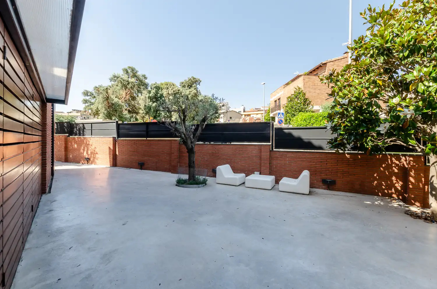 Detached house with garden for sale in Carrer Chet Baker, imagen 9