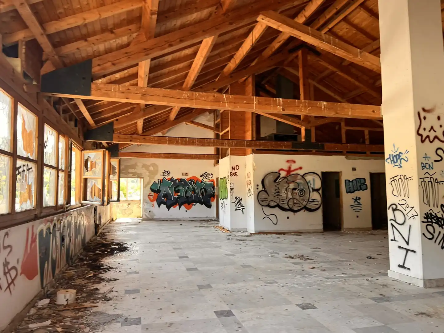 Buildings for sale in C/ Extrarradio , Castrillo de Duero